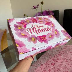 25 cajas “Te Amo Mamá” 31x22x7 cm