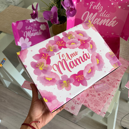 25 cajas “Te Amo Mamá” 31x22x7 cm