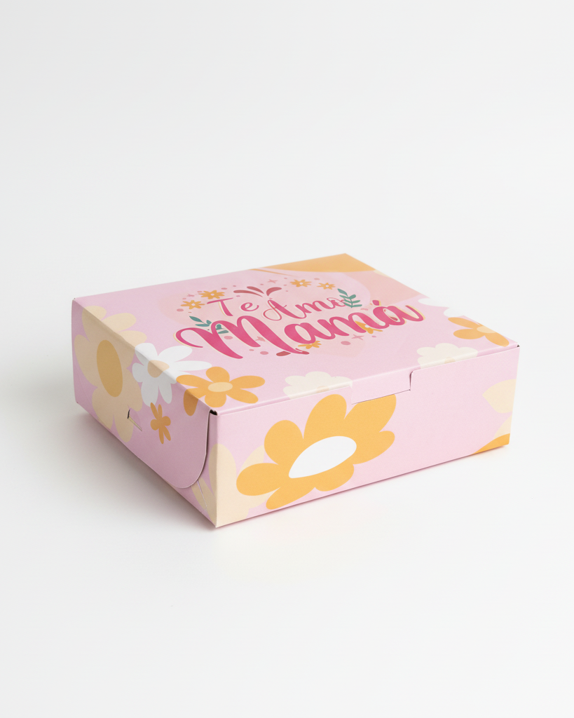 50 cajas “Te Amo Mamá” 18x16x6 cm