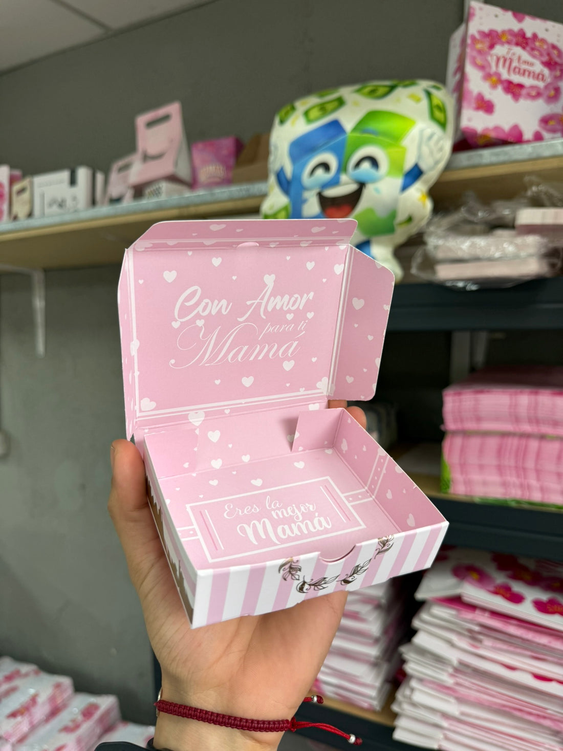 50 cajas “Te Amo Mamá” 11x10x3 cm