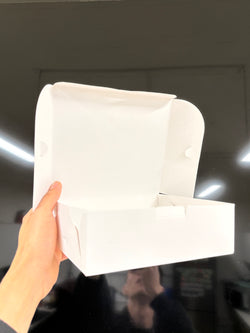Caja blanca 18x16x6 cm