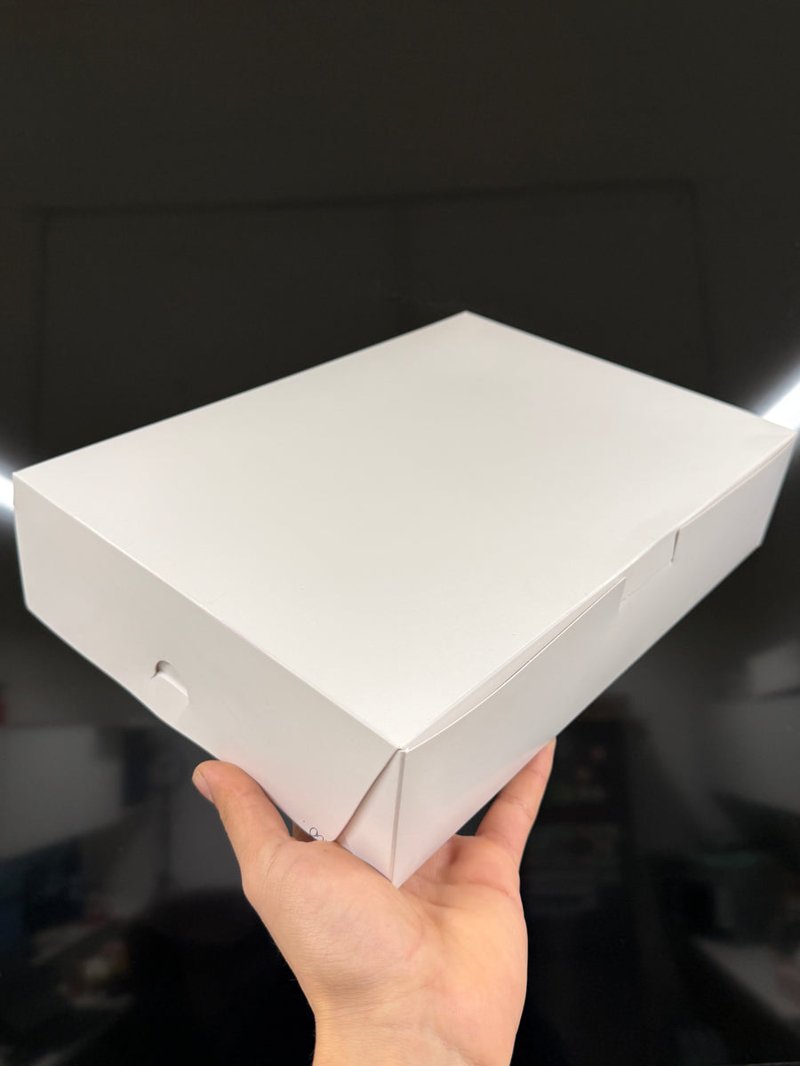 Caja blanca 31x22x7 cm
